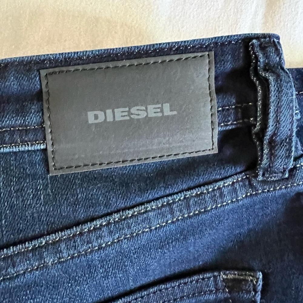 SOLD!!  🎉HOST PICK🎉 Diesel Jeans Size 34 x 32 - Picture 10 of 10